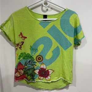 Desigual Lime Green T-Shirt with Blue Accents size M
